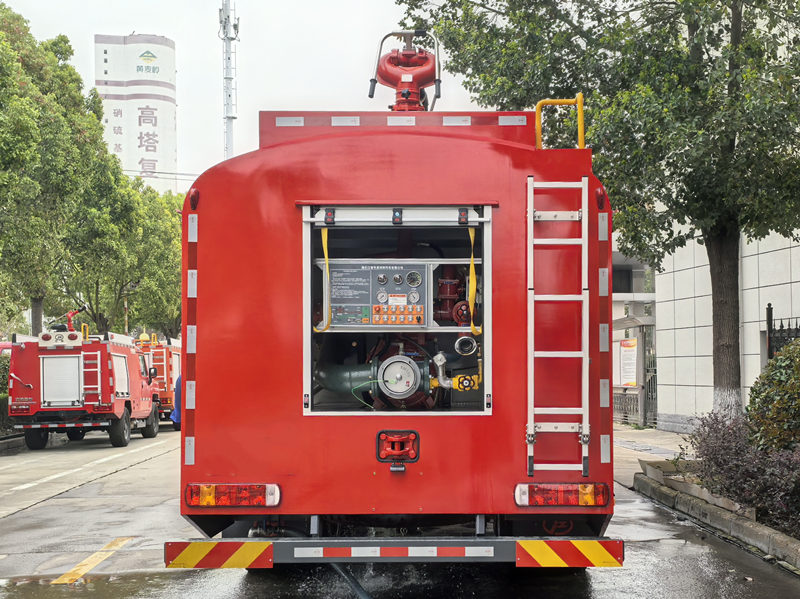 HOWO 6×6 all wheeler drive fire fighting vehicle