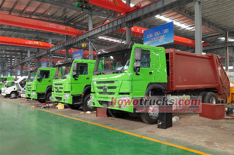 HOWO rear loader warehouse