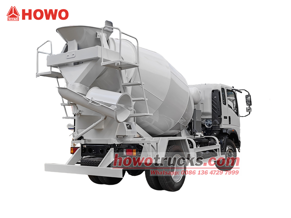 5 Cubic Light Cement Mixer HOWO truck