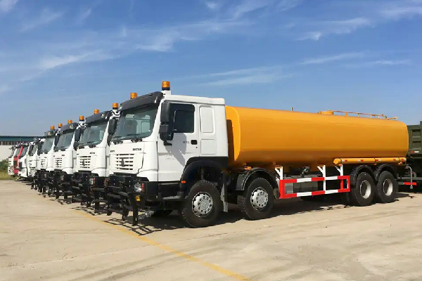 6x6 HOWO 30000L fuel bowser truck