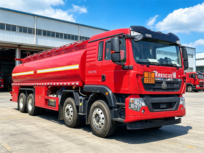 HOWO TX 30000L fuel tank truck